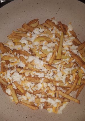 عکسی از دستور سیب زمینی پنیری 😋