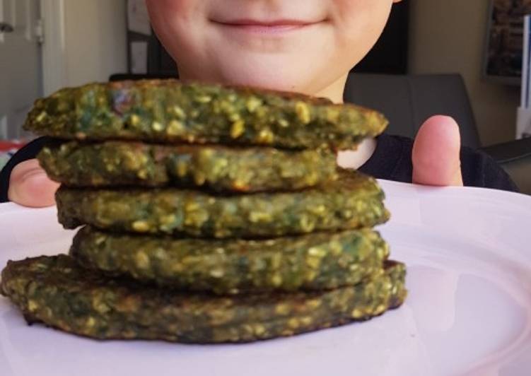 Recipe of Quick Banana and Spinach healthy vegan pancakes