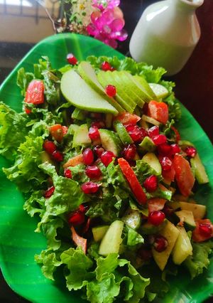 A picture of Pomegranate Salad.