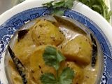 নিরামিষ কাশ্মীরী আলুর দম (niramish kashmiri aloor dum recipe in Bengali)