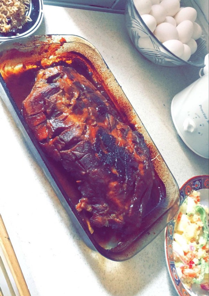 Una foto de Costillitas de cerdo al horno con salsa BBQ