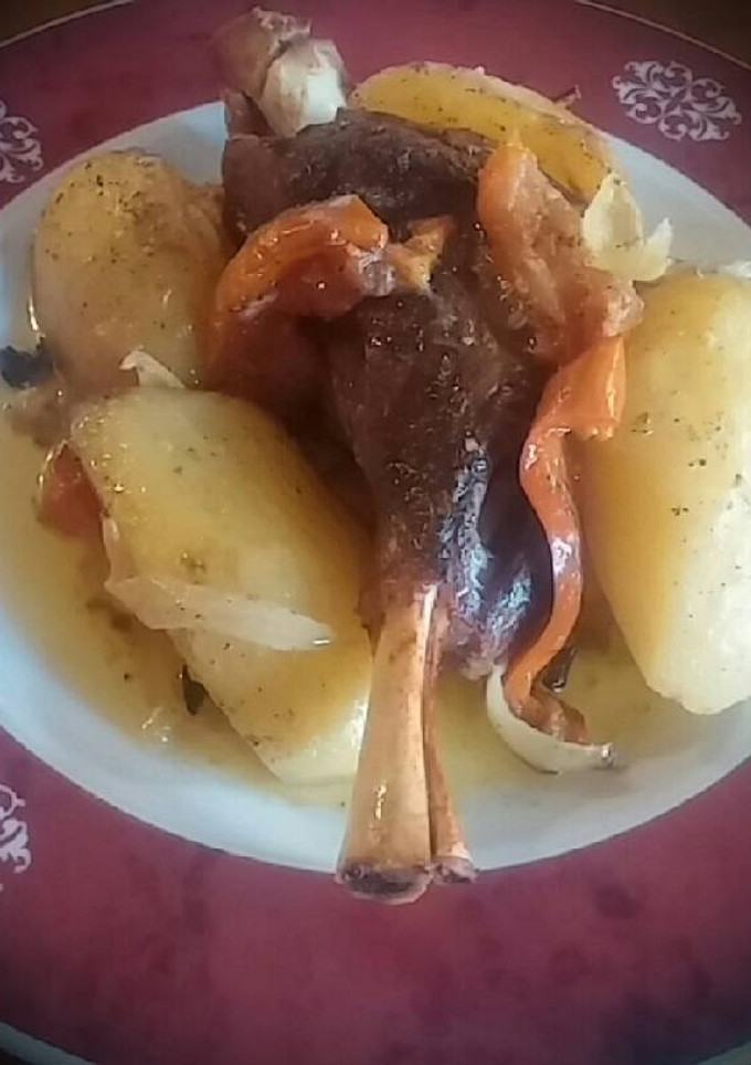 Una foto de 462. Pierna de cordero al horno