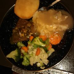 A picture of Steak dinner.