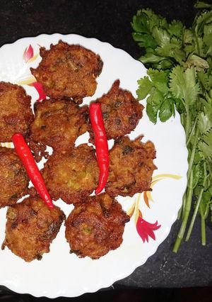 ফুলকপি পকোড়া(foolkopi pakora recipe in Bengali) রেসিপির প্রধান ছবি