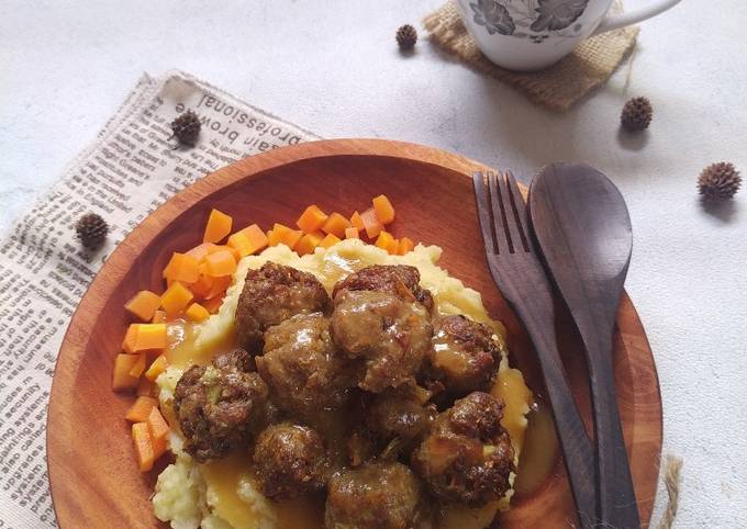Anti Ribet, Membuat Sweedish Meatballs With Banana Peels And Gravy Sauce Irit Anti Gagal