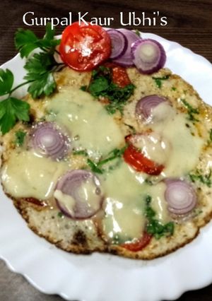 A picture of Cheesy Egg Tomato Pizza.