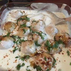 A picture of Dahi vada.
