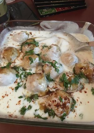 A picture of Dahi vada.