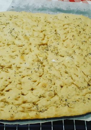 Foto di Focaccia sale rosa e rosmarino