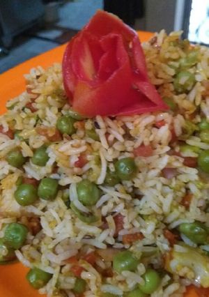 A picture of Carrot peas biryani.