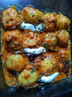 স্টাফড কাশ্মীরী দম আলু(stuffed kashmiri dum aloo recipe in Bengali) রেসিপির প্রধান ছবি