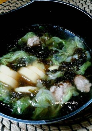 รูปของ แกงจืดสาหร่ายเต้าหู้ไข่