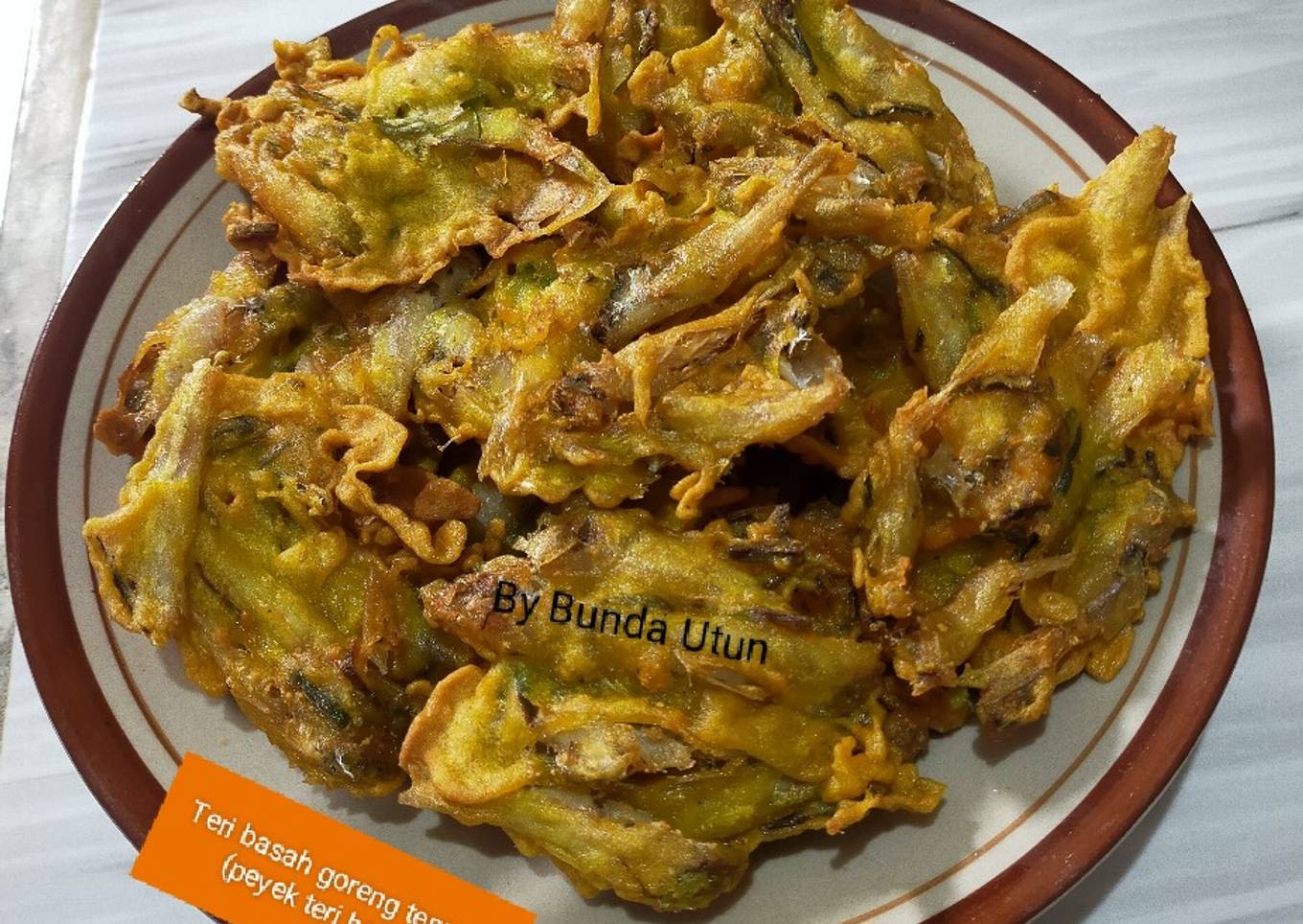Ikan Teri basah goreng tepung (peyek teri basah)