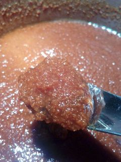 Una foto de Dulce de leche cortada