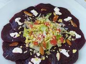 Una foto de carpaccio de verdura