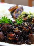 Lenteja caviar con chorizo y tocineta