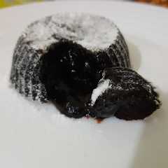 Chocolate lava cake..no mixer, no oven, no timbangan রেসিপির প্রধান ছবি