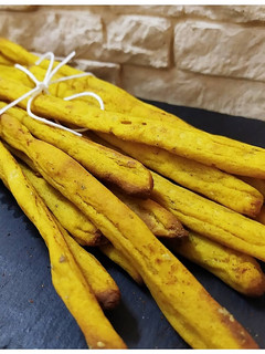 Foto di Grissini di patate e curcuma