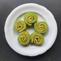A picture of Parsley and egg roll pancakes.