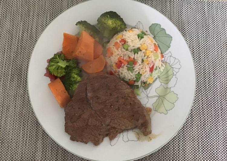 Simple Way to Prepare Speedy Beef Shoulder steaks with veggies