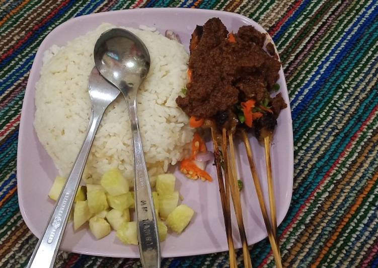 Sate ayam madura