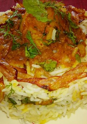 A picture of Aloo dum biryani.