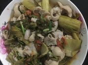 Hình ảnh của lòng heo xào dưa chua