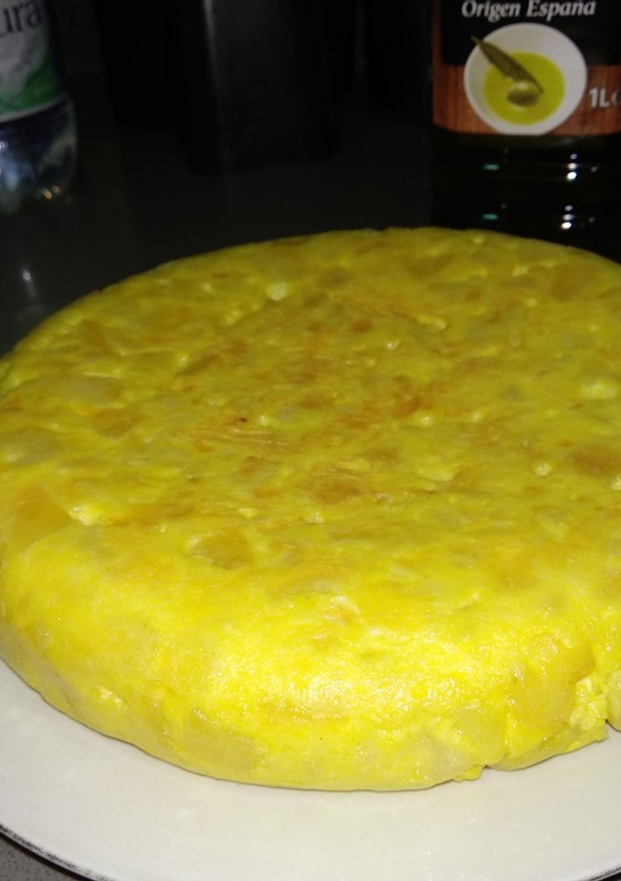 Una foto de Tortilla de patatas para mis niñ@s