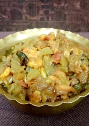 লাউ চিংড়ি (Lau chingri recipe in Bengali) রেসিপির প্রধান ছবি