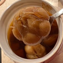A picture of Pickled Garlic 🧄.