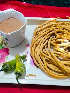 તીખા ગાંઠિયા (Tikha ganthiya Recipe In Gujarati) રેસીપી મુખ્ય ફોટો