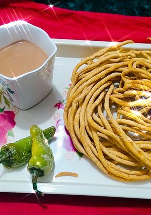 તીખા ગાંઠિયા (Tikha ganthiya Recipe In Gujarati) રેસીપી મુખ્ય ફોટો