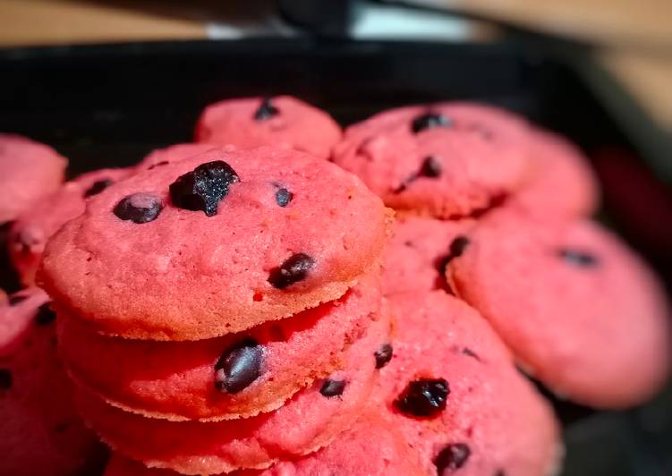 Resep Red Velvet chruncy Cookies yang Enak Banget