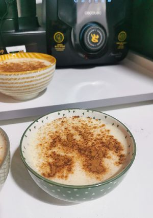 Una foto de Natillas de chocolate blanco con Mambo 10090 Cecotec