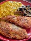 Pepián de choclo y filete de pollo apanado con quinua