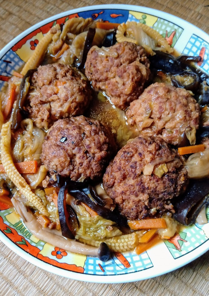 紅燒獅子頭（宴客菜）（年菜料理）（清冰箱料理） 的食譜成品照片