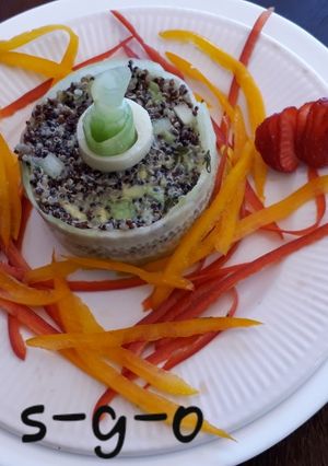 Una foto de Entrada de Quinoa y palta