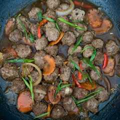 A picture of Bola Daging Lada Hitam.