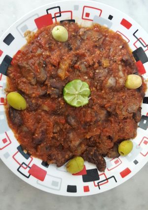 صورة لوصفة كبدة دجاج بالطماطم (مشرملة)