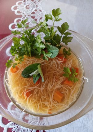 Egyszerű Kocka Leves recept fotója