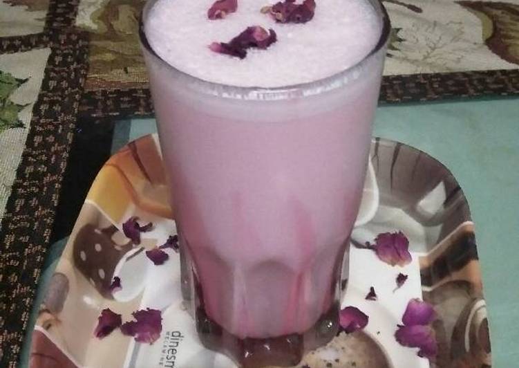 Roohafza Shake