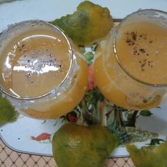 Black Salt and Black Pepper Lemon Drink A picture of Black Salt and Black Pepper Lemon Drink.