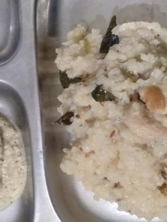வெண் பொங்கல் (Venpongal recipe in tamil) செய்முறை முக்கிய புகைப்படம்