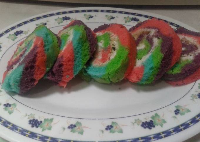 Bolu gulung Rainbow