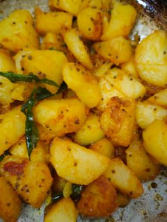 உருளைக்கிழங்கு ப்ரை(potato fry recipe in tamil) செய்முறை முக்கிய புகைப்படம்