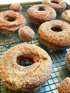 A picture of [Vegan] Apple Cider Donuts.