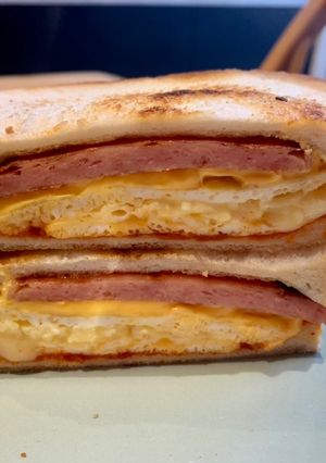 A picture of Filthy breakfast toast, South Korea street food style.