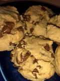 Thick && chunky chewy chocolate chip cookies 🍪