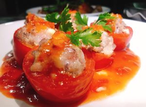 Hình của món Cà chua nhồi thịt hấp.