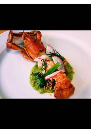 รูปของ กุ้งก้ามแดงลุยสวน